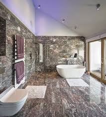 Luxus Badezimmer Mit Marmor Fliesen Inneneinrichtung Weberhaus Villa Hausbaudirekt De Weber Haus Haus Grundriss Haus
