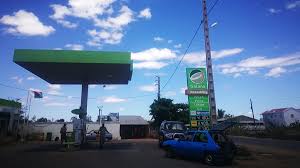 Comparez les prix des carburants dans votre région, trouvez le gasoil, le sans plomb le moins cher dans une station service proche de chez vous. Madagascar Le Prix Du Carburant N Est Pas Le Fruit D Une Libre Concurrence