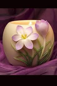 Crocus Votive Crocus Votive In 2020 Tonskulptur Keramik Ideen Basteln Mit Fimo