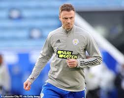 See jonny evans's bio, transfer history and stats here. Leicester City Suffer Blow As Jonny Evans Limps Off In Warm Up Ahead Of Newcastle Clash Australiannewsreview
