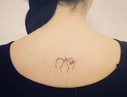 Hình xăm sau lưng nữ. 1500 Hinh XÄƒm Mini Nhá» Ä'áº¹p Dá»… ThÆ°Æ¡ng Y NghÄ©a Cho Nam Ná»¯