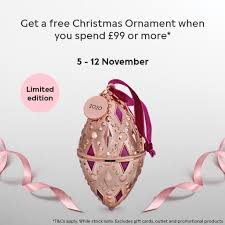 There is an opening in the side where you can hide a gift bag. Pandora Jewellery Uk On Twitter Get A Free Christmas Ornament When You Spend 99 Or More Start Shopping Here Https T Co Fnh3vgthhd T Cs Apply While Stocks Last Https T Co Vc8zox5ufz