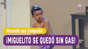Hace algunas semanas que los fanáticos de morandé con compañía notaron que paola troncoso no estaba apareciendo en el programa de humor. Miguelito Se Quedo Sin Gas Morande Con Compania 2017 Youtube