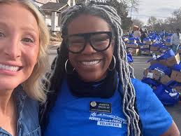 Happy Thanksgiving HD7! So grateful for our neighbors! Here's to lending a  neighborly hand. Thank you Struggle of Love Foundation, Daddy Bruce  Thanksgiving Foundation, Instacart, and the Aurora Chapters of Alpha Kappa