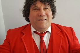 Víctor Quinteros: Es uno de los nuevos humoristas de Córdoba