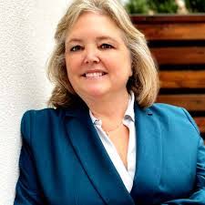 Noreen Obrien's Instagram, Twitter & Facebook