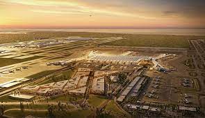 Après cinq ans de travaux et un coût de plus de 15 milliards d'euros, les pour les millions de passagers qui devraient atterrir dans cet aéroport chaque année, la première chose qu'ils devraient remarquer du ciel est la. Istanbul Deviendra Le Plus Grand Aeroport Du Monde Profession Voyages