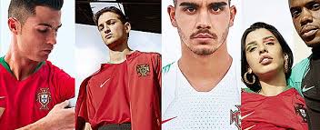The compact squad overview with all players and data in the season 03/04. Portugal Trikot Archiv Subside Sports