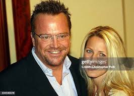 317 Tom Arnold Shelby Arnold Photos & High Res Pictures