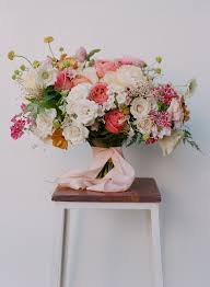 Bridal bouquets for your bridesmaids is important as their gowns.they perfectly compliment your bridal team's outfit on your wedding day.at tiaras & crowns,we love to play the matchmaker between your wedding gowns and your b. Rose Wedding Bouquets For Every Budget From 100 To 500 Craneo