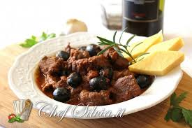 Cinghiale in umido (con pancetta) 4.1 ingredienti marinatura della carne: Cinghiale In Umido Con Olive
