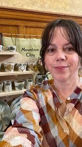 I've refired this plate a few times, I'm finally happy with it! Bringing  this to @finders_keepers in less than three weeks! . .  #Australianceramics#ceramics#pottery#mountainclay#yvettedelacy#studio#melbourneceramics#potterylove#handmadeceramics  ...