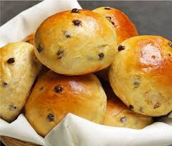 Les Pains Au Lait Aux Pepites De Chocolat Sont Des Petits Pains Brioches A Base De Farine Ea En 2020 Recettes De Cuisine Cuisine Et Boissons Recette Patisserie Facile