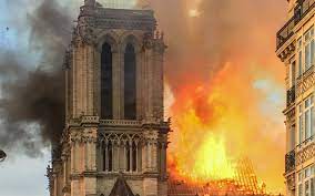 C'est ensemble que nous l'organisation syndicale a ensuite clarifié sa position sur twitter : Notre Dame De Paris Quelle Pourrait Etre La Cause D Un Incendie Si Intense