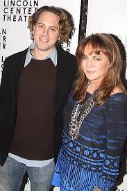 That's $205,000 over the asking price and more than three times what the. Broadway Com Photo 3 Of 31 Stockard Channing Linda Lavin And More Celebrate A Family Affair At Other Desert Cities Opening