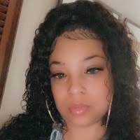 Danielle Stovall's Instagram, Twitter & Facebook