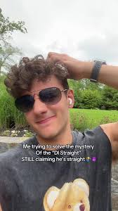 Luke Rivers (@jockandjoystick)