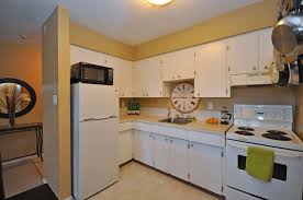 Kamloops Apartments On Curlew Road Bonnie Lee Apartments Kelson Group Apartment Kamloops Apartments For Rent