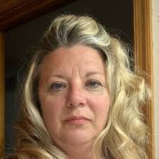 Beth Seitz's Instagram, Twitter & Facebook