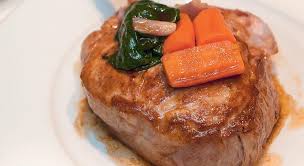 Une Recette De Cote De Veau Aux Petits Legumes Recette Recettes De Cuisine Recette A Base De Viande Cote De Veau
