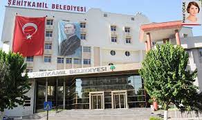 Gaziantep, previously and still informally called aintab or antep, is the capital of gaziantep province, in the westernmost part of turkey's. Gaziantep Sehitkamil Belediyesi Nden Eski Akp Li Yoneticiye Bir Ihale Daha