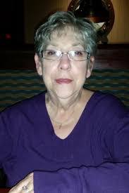 Elizabeth Carberry's Instagram, Twitter & Facebook