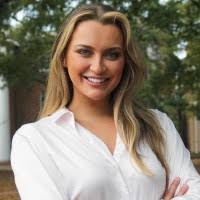 Allie Richardson's Instagram, Twitter & Facebook