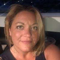 Sue Carnes's Instagram, Twitter & Facebook