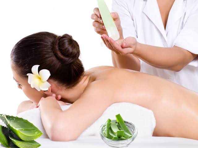 Aloe Vera Massage (芦荟按摩)