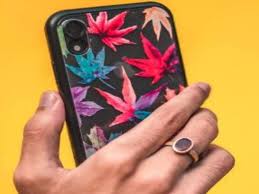 I love watercolor painting as you. Dump Expensive Mobile Covers From The Market And Create These Diy Ones