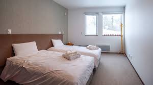 Pandora Kaaki - engraved necklaces gold Pandora Kaaki