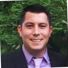 Lee Castor's Instagram, Twitter & Facebook