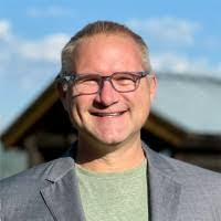 Erik Winn's Instagram, Twitter & Facebook