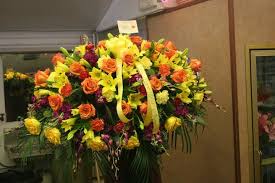 We deliver fresh flowers for all occasions with 2 hours delivery, services. Send Flower To Usa From India Through Ferns N Petals They Offer Wide Range Of Gifts Including Flowers Cakes Ch Casket Sprays Flower Gift Flower Arrangements