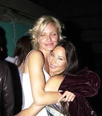 Cameron diaz's official facebook page. 2000 Mtv Movie Awards Cameron Diaz And Lucy Liu Famousfix Com Post
