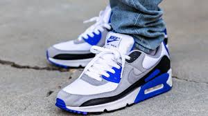 Set Complete Nike Air Max 90 Hyper Royal On Feet Sneaker Review In 2020 Nike Air Max 90 White Nike Air Max 90 Mens Nike Air Max 90