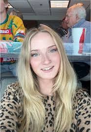 Carlie Stern's Instagram, Twitter & Facebook