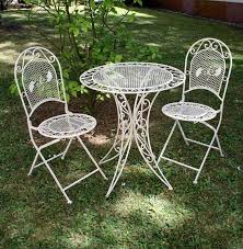 salon de jardin 1 table et 2 chaises fer style antique creme blanc en 2020 table fer forge table et chaises de jardin table a repasser