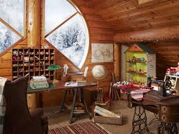 Casa lui moş crăciun se află în laponia, care se întinde pe suprafaţa a patru ţări: Casa Lui MoÈ™ CrÄƒciun De La Polul Nord Revista Din Lemn