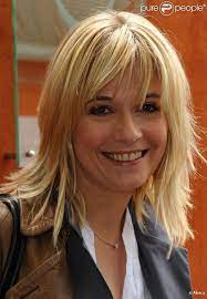 Mais elle est aussi auteure de récits, notamment autobiographiques. Flavie Flament Flavie Flament Coiffures Carre Coiffure Et Beaute