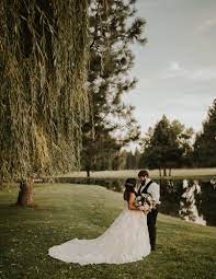 Barn At Finley Point Montana Montana Wedding Venues Montana Wedding Photographer Montana Wedding