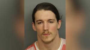 Woman experiencing homelessness found sleeping in dog crate to stay warm