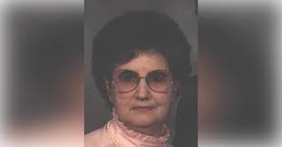 Vivian Hess's Instagram, Twitter & Facebook