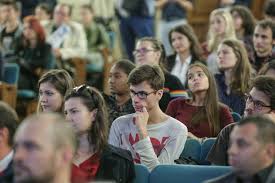 Admitere licenta, admitere masterat, admitere doctorat. Vai Tot In Anul 3 EÈ™ti Am Fost Student La Ase Timp De 11 Ani È™i Tot Am RÄƒmas FÄƒrÄƒ DiplomÄƒ