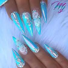 My First Day Of Spring Nails Tucsonnails Tucsonnails Tucson Tucsonaz Blingnails Chrome Stiletto Nails Designs Rhinestone Nails Nails