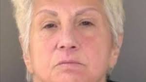 Walmart shopper caught using 'banana trick' to steal at self-checkout