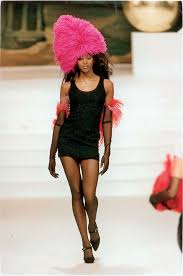 A look back at the first time naomi campbell, kate moss, kendall jenner, bella hadid and more walked the runway during fashion week. Why Naomi Campbell Will Always Be A Legend Teen Vogue