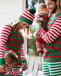 No es necesario ningún material especifico Pijamas A Juego Para Toda La Familia Conjuntados En Navidad Y El Resto Del Ano