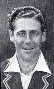 Trevor Bailey - Essex and England With the passing of Trevor Bailey last Thursday, English cricket lost one of its most respected elder statesmen. - essex-trevor-bailey-1-country-cricketers-1955-adventure-cricket-trading-card-35365-p