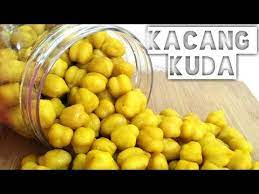 Setelah air mendidih, atur api. Cara Merebus Kacang Kuda